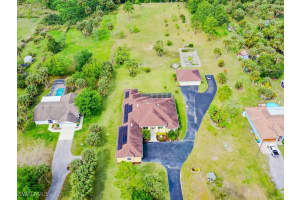 1195 21st Street, Naples, FL 34117 Sold 04/17/25