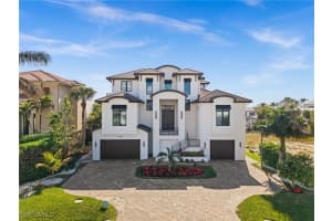 380 Trade Winds Avenue, Naples, FL 34108 - MLS#225014463