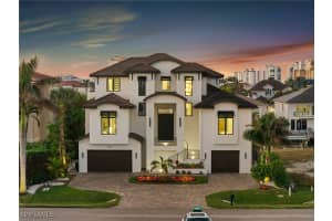380 Trade Winds Avenue, Naples, FL 34108 - MLS#225014463