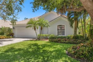6773 Southern Oak Ct, Naples