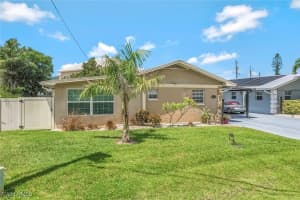 814 107th Ave N, Naples