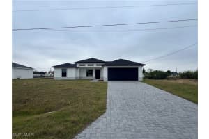 653 Theodore Vail Street, Lehigh Acres, FL 33974 Sold 04/16/25