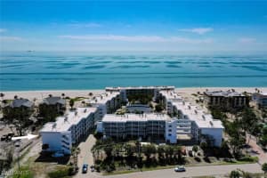 2265 Gulf Drive, Sanibel, FL 33957 Sold 04/30/25