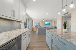 2265 Gulf Drive, Sanibel, FL 33957 Sold 04/30/25