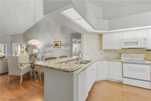 28060 Cavendish Court, Bonita Springs, FL 34135 - MLS#225015103