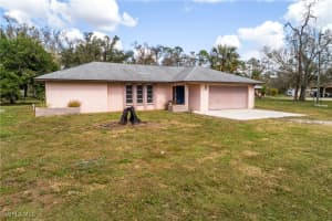 6231 Nalle Grade Road, North Fort Myers, FL 33917 - MLS#225015248