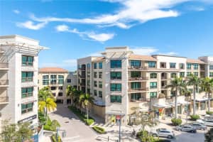 9123 Strada Place, Naples, FL 34108 Sold 04/28/25