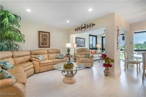 7402 Lake Breeze Dr 301, Fort Myers