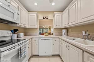 1055 Forest Lakes Drive, Naples, FL 34105 - MLS#225015302