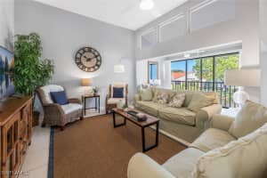 637 Beachwalk Circle, Naples, FL 34108 - MLS#225015309