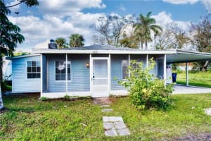 1137 4th Way, North Fort Myers