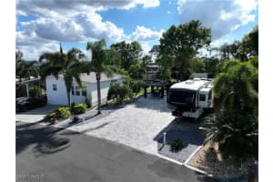 5870 MAPLEWOOD Court, Fort Myers, FL 33905 - MLS#225015364