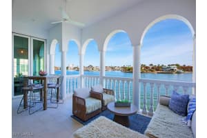 4000 Gulf Shore Blvd N 1600, Naples