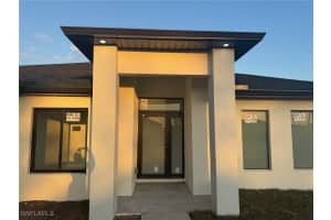 367 Progress Avenue, Lehigh Acres, FL 33974 Sold 05/12/25