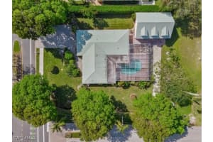 737 Mooring Line Dr, Naples