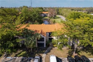2094 Arbour Walk Cir 3018, Naples