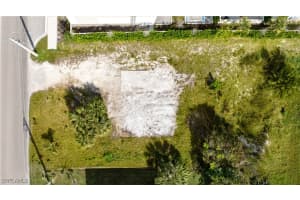 2471 Pine Street, Naples, FL 34112 Sold 09/26/25
