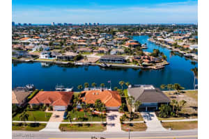 138 Barfield Drive, Marco Island, FL 34145 Sold 09/05/25