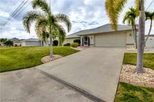 826 4th Avenue, Cape Coral, FL 33991 Sold 03/20/25