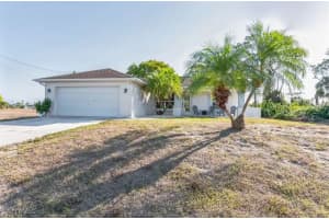 3725 Gator Circle, Cape Coral, FL 33909 Sold 04/01/25