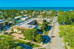 1222 Gordon Dr 5, Naples