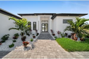 414 Nicholas Parkway, Cape Coral, FL 33990 - MLS#225016010