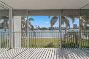 300 Park Shore Drive, Naples, FL 34103 Sold 04/16/25