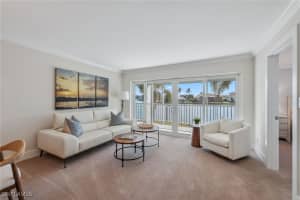 300 Park Shore Drive, Naples, FL 34103 Sold 04/16/25