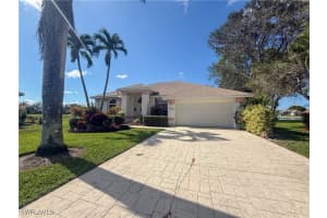 6687 Huntley Lane, Naples, FL 34104 Sold 05/16/25