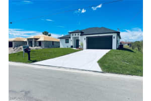 2504 Vera Avenue, Lehigh Acres, FL 33976 Sold 08/04/25