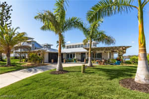 3695 San Carlos Drive, St. James City, FL 33956 Sold 09/05/25