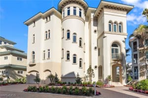105 Felipe Lane, Bonita Springs, FL 34134 - MLS#225016154