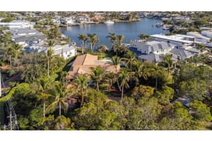 MLS# 225016194, Naples, Florida 34102
