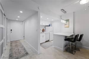 5 Bluebill Avenue, Naples, FL 34108 - MLS#225016220