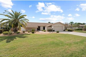 872 Town And River Drive, Fort Myers, FL 33919 Sold 04/30/25
