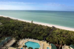 8171 BAY COLONY Drive, Naples, FL 34108-7561 - MLS#225016281