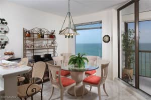8171 BAY COLONY Drive, Naples, FL 34108-7561 - MLS#225016281