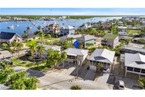 270 Ostego Drive, Fort Myers Beach, FL 33931 Sold 06/24/25