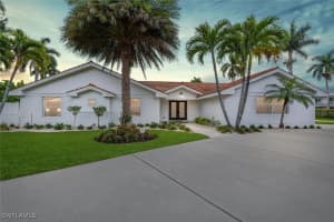 420 Harbour Drive, Naples, FL 34103 - MLS#225016359