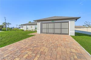 2523 27th Terrace, Cape Coral, FL 33993 Sold 04/15/25