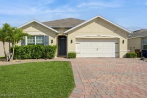 10313 Silver Pond Ln, Lehigh Acres
