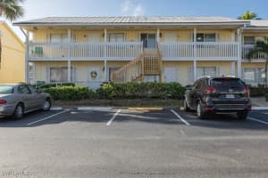 4615 Bayshore Dr E6, Naples