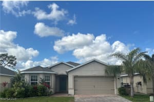 10308 Silver Pond Ln, Lehigh Acres