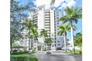 430 Cove Tower Drive, Naples, FL 34110 Sold 07/11/25