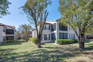 2190 Arbour Walk Cir 2221, Naples