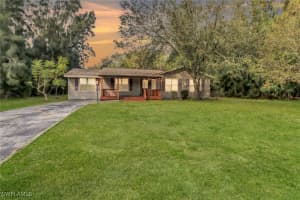 1615 Hamilton Avenue, Lehigh Acres, FL 33972 Sold 04/03/25
