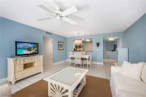 2922 Kings Lake Boulevard, Naples, FL 34112 - MLS#225016898