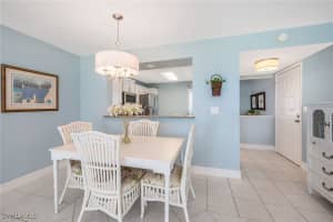 2922 Kings Lake Boulevard, Naples, FL 34112 - MLS#225016898