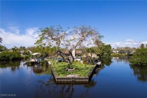 1052 Wilshire Drive, Fort Myers, FL 33919 Sold 05/15/25