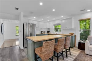 851 98th Ave N, Naples